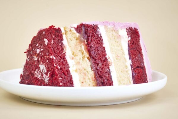 Red Velvet and Vanilla Cake in Lagos